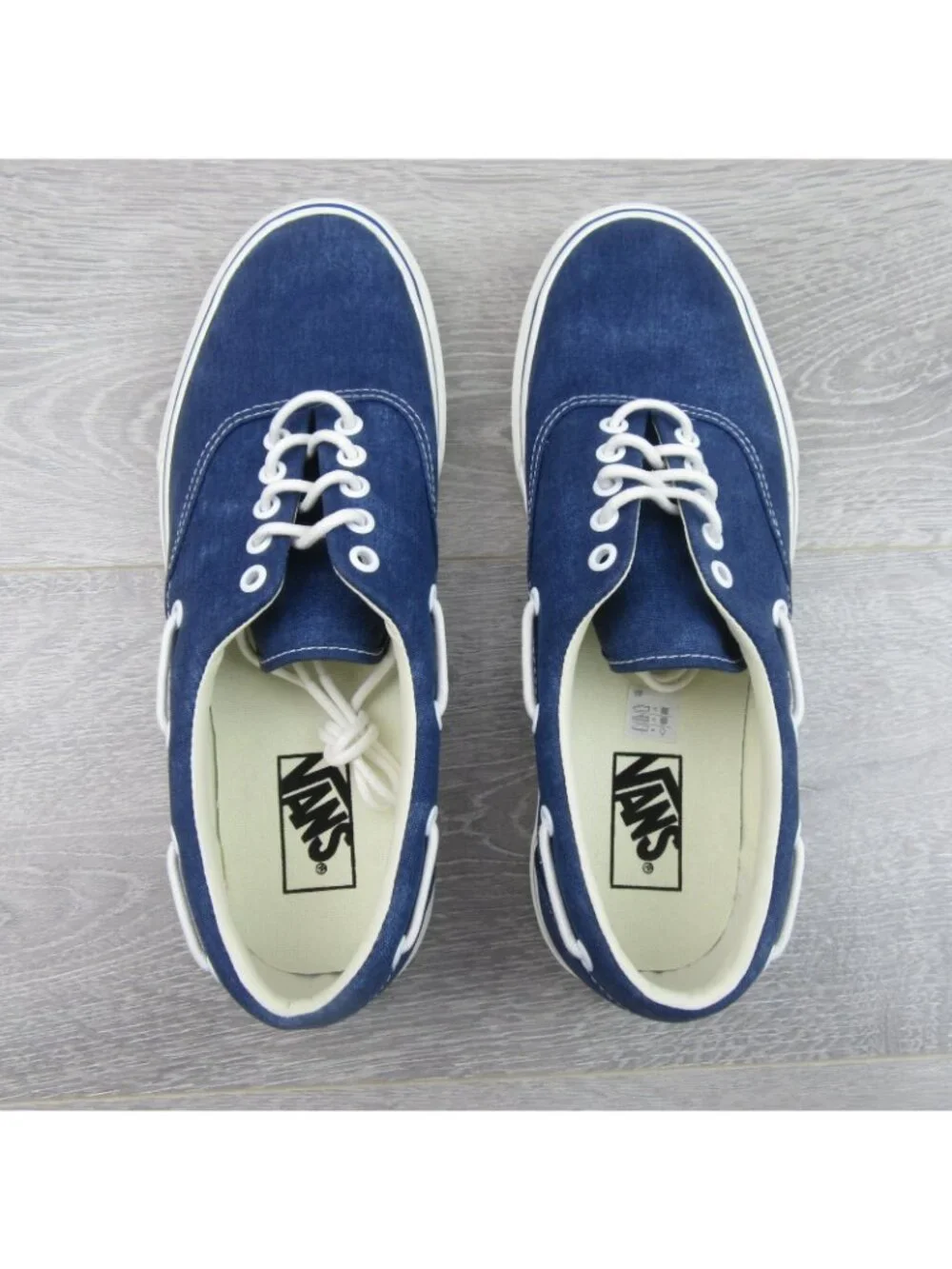 Vans authentic boat